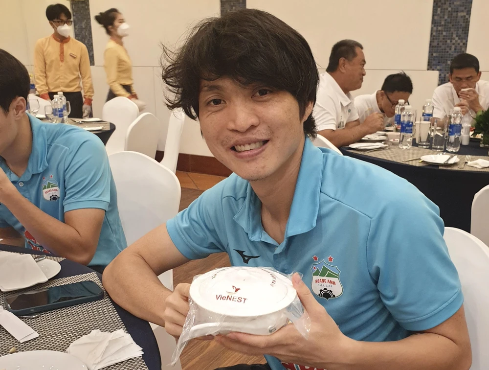 ... cùng tiền vệ Tuấn Anh và đồng đội gây tiếng vang ở cấp CLB châu Á.