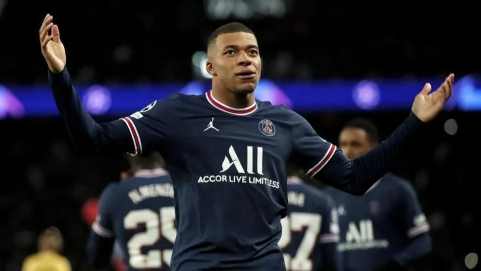 Mbappe đang có mâu thuẫn với đàn anh Neymar ở đội PSG. Ảnh: CGI.