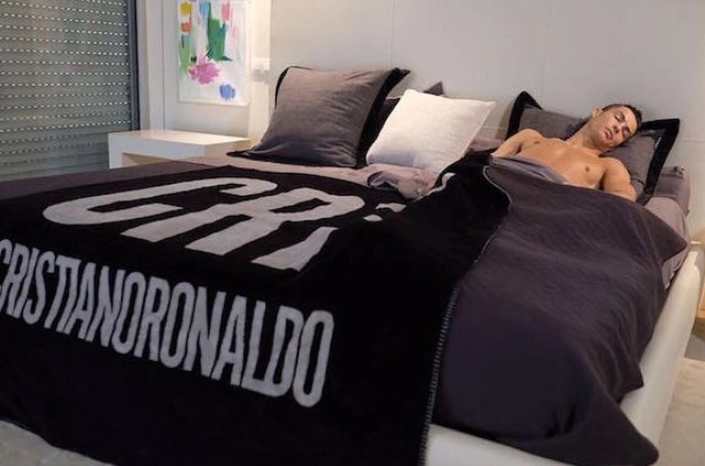 Tiền đạo người Bồ Đào Nha có đến 5 giấc ngủ ngắn mỗi ngày. Ảnh: CGI.