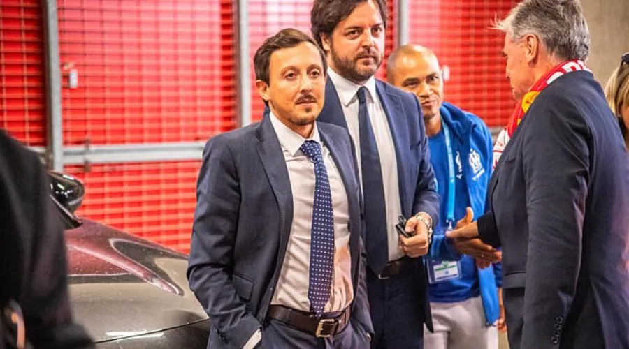 Giám đốc điều hành Longoria của đội Olympique Marseille không có ý định mua Ronaldo... Giám đốc điều hành Longoria của đội Olympique Marseille không có ý định mua Ronaldo...