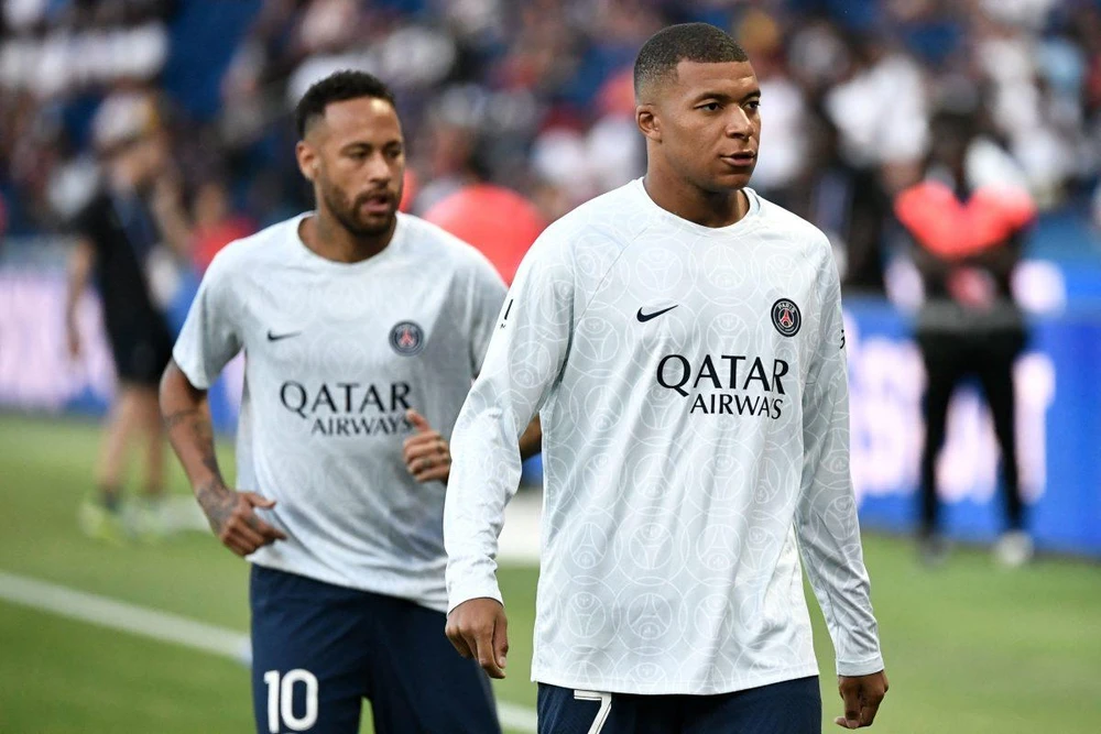 Mbappe có mâu thuẫn với đàn anh Neymar từ đầu mùa giải. Ảnh: CGI.