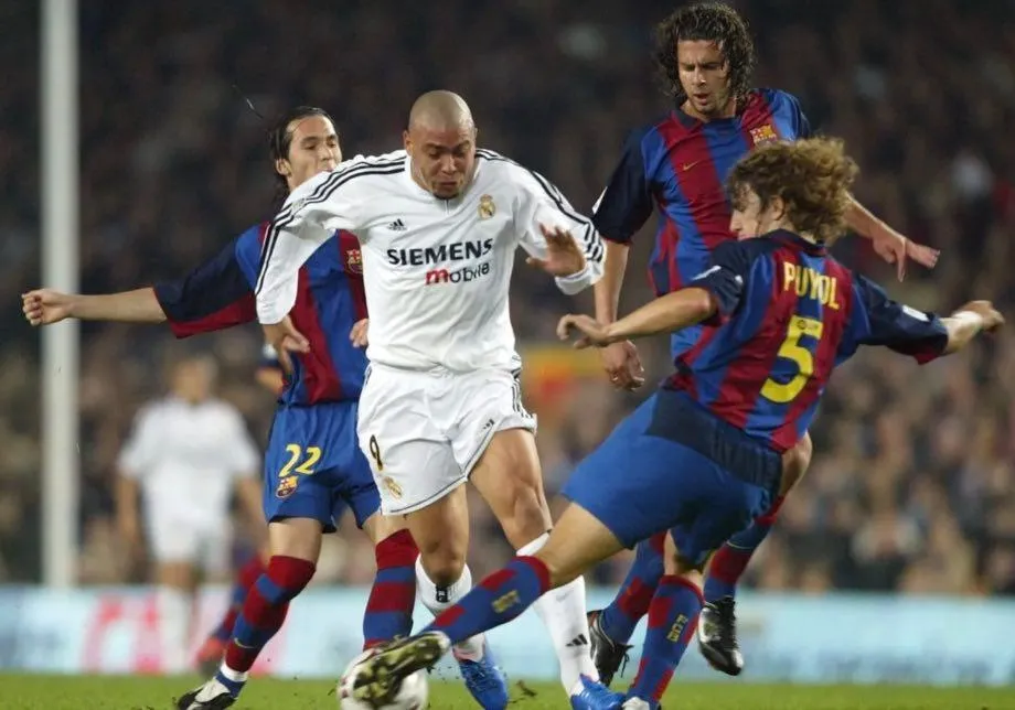 Ronaldo từng là nỗi ám ảnh của Barca ở các trận siêu kinh điển. Ảnh: GETTY.