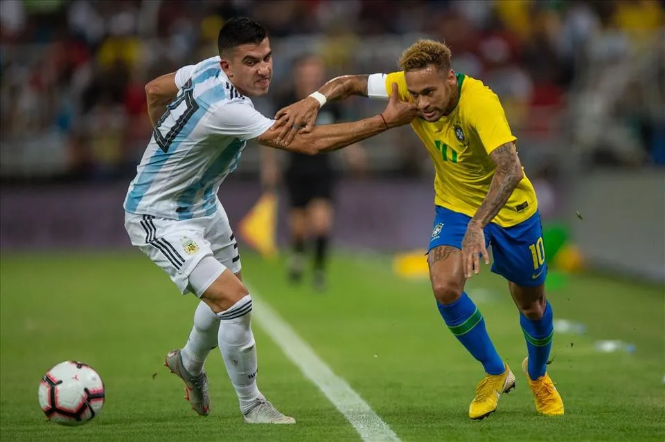Neymar và tuyển Brazil cũng là một ứng cử viên cho ngôi vô địch cùng Argentina. Ảnh: GETTY. Neymar brazil