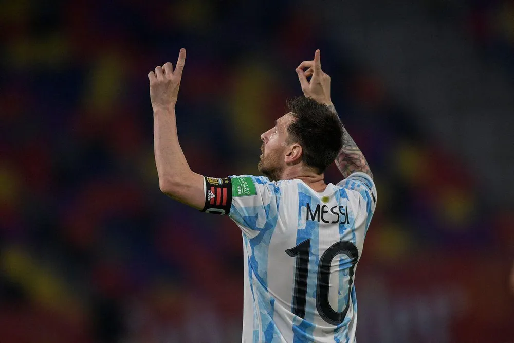 Tiền đạo số một của tuyển Argentina dè chừng Pháp và Brazil ở vòng chung kết World Cup 2022. Ảnh: GETTY. Lionel Messi