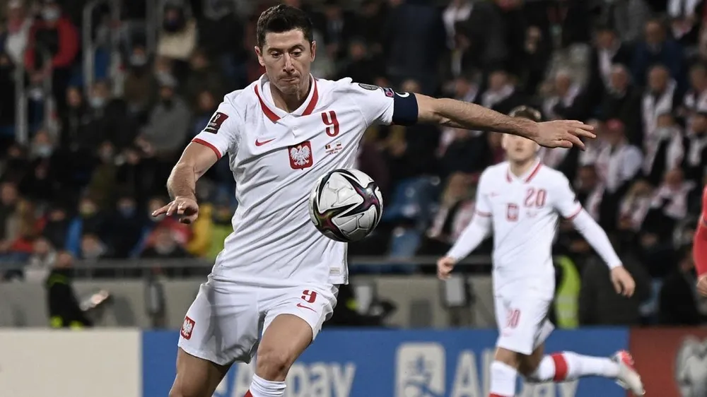 Lewy phải chơi đến trận thứ năm ở World Cup mới có bàn thắng đầu tiên. Ảnh: GETTY.