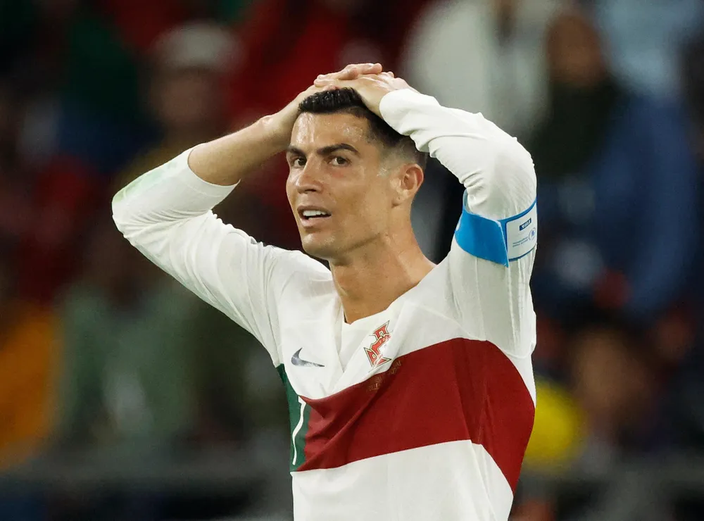 Chơi không tốt ở trận cuối vòng bảng, Ronaldo nổi cáu. Ảnh: GETTY. Chơi không tốt ở trận cuối vòng bảng, Ronaldo nổi cáu. Ảnh: GETTY.