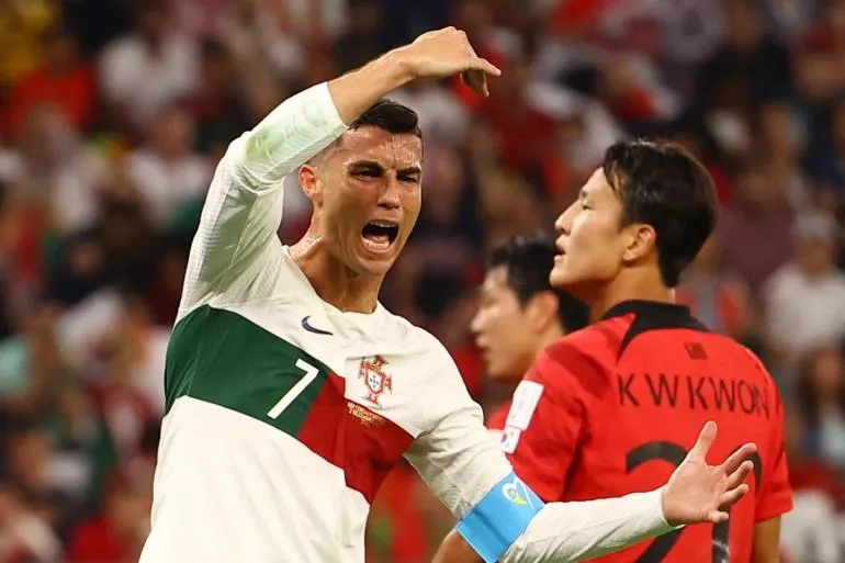 Ronaldo thường không cảm thấy vui vẻ khi ra sân từ ghế dự bị. Ảnh: GETTY.