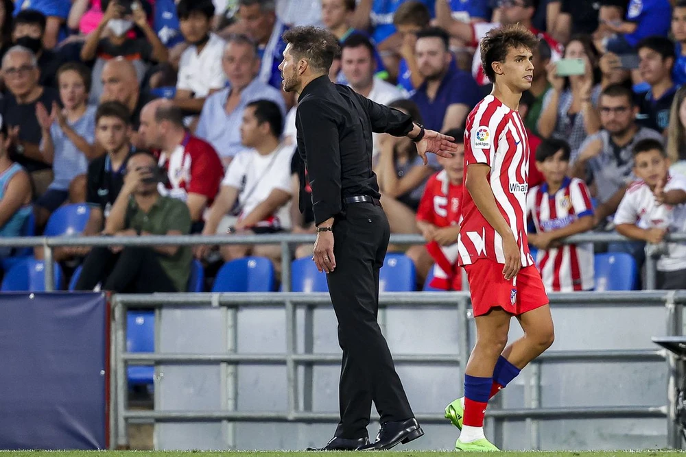 Ngôi sao Felix của Bồ Đào Nha đồng ý gia hạn hợp đồng với CLB của Tây Ban Nha nếu không còn HLV Simeone. Ảnh: GETTY.