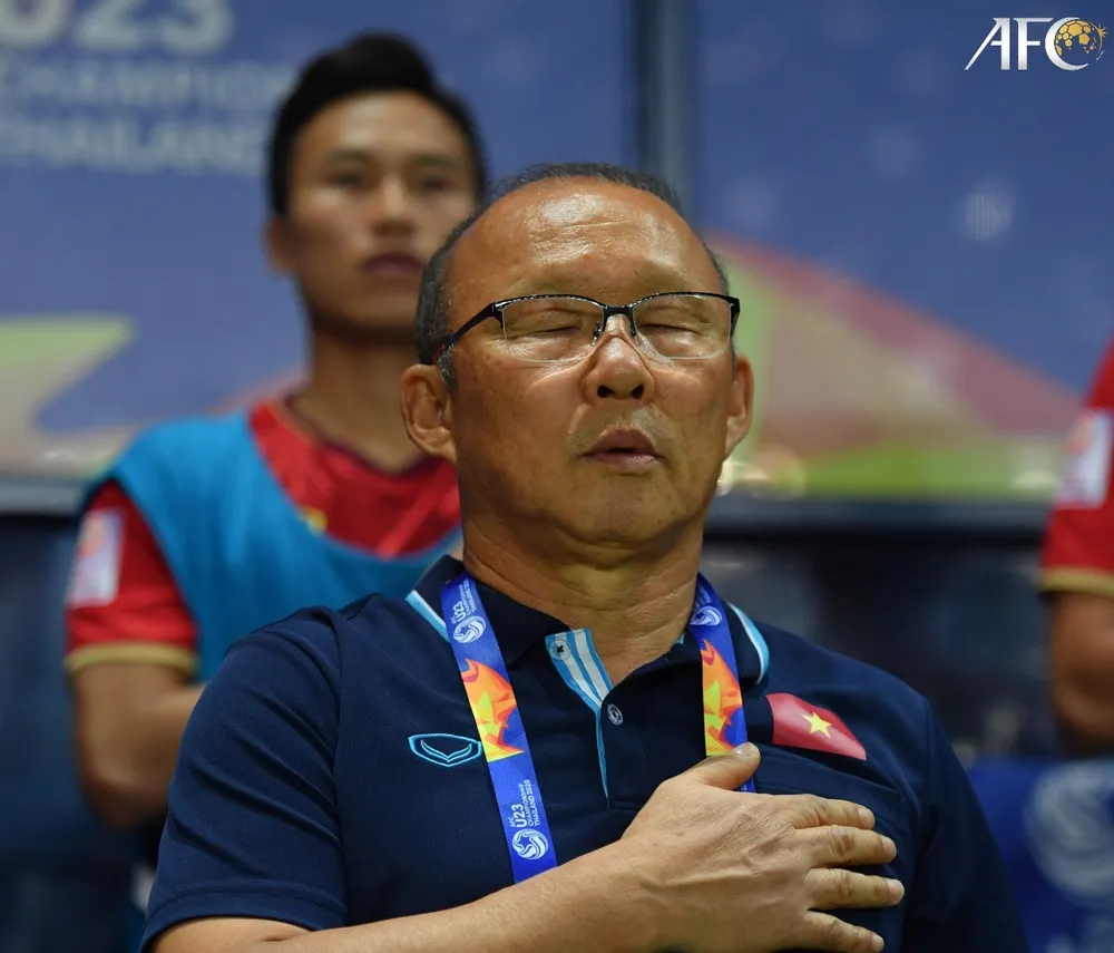 Liên đoàn bóng đá châu Á ca ngợi HLV Park Hang-seo đã mang lại cho bóng đá Việt Nam một di sản trường tồn. Ảnh: AFC.