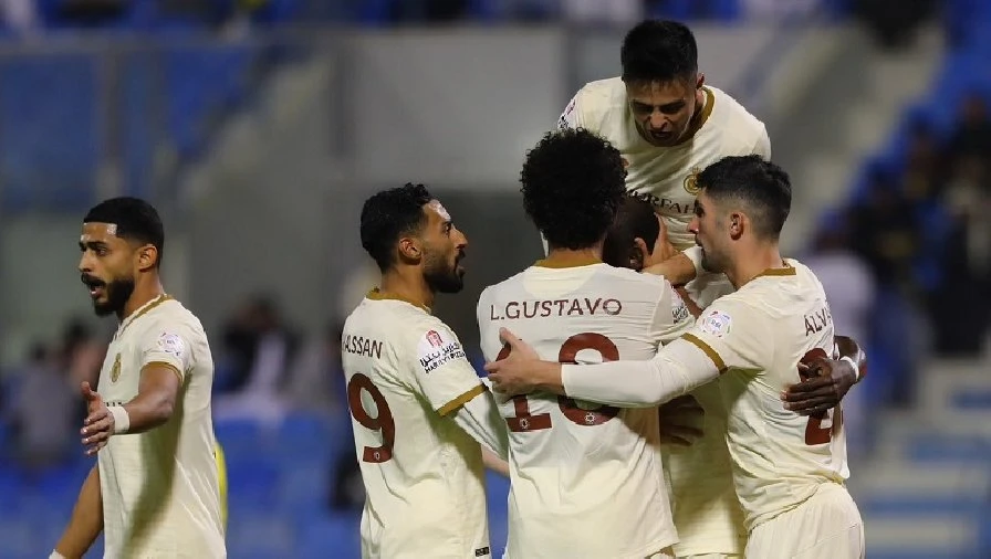 Gustavo thừa nhận Al Nassr gặp nhiều khó khăn hơn khi có Ronaldo vì các đối thủ đều nỗ lực chơi tốt hơn để thắng họ. Ảnh: GETTY.