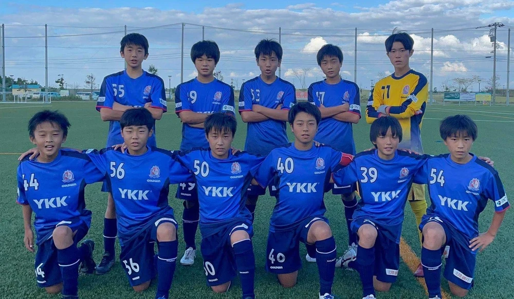 ... cùng các cầu thủ nhí của Toyama sẽ đến Pleiku giao lưu với các Học viện bóng đá lớn tại Việt Nam. Ảnh: PHÁT ANH.
