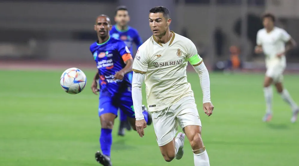 Ronaldo đã gặp nhiều khó khăn ở Saudi Arabia khi chỉ ghi bàn đầu tiên trên chấm phạt đền sau ba trận đấu. Ảnh: GETTY. Ronaldo đã gặp nhiều khó khăn ở Saudi Arabia khi chỉ ghi bàn đầu tiên trên chấm phạt đền sau ba trận đấu. Ảnh: GETTY.