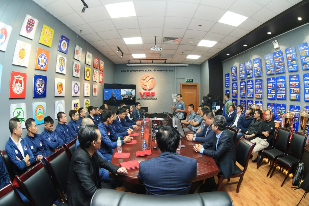 Mùa bóng V-League 2024, VAR sẽ được áp dụng tại các trận đấu. Ảnh: VPF.