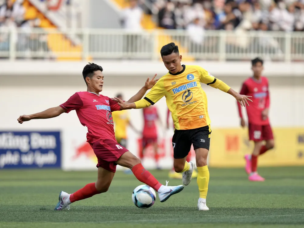 Chủ nhà ĐH Tôn Đức Thắng có trận ra quân thắng tưng bừng ĐH Tây Nguyên. Ảnh: ANH NGUYÊN.