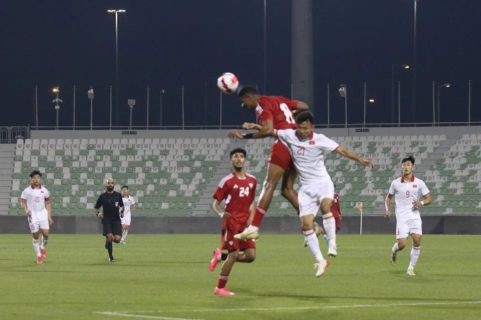 Các cầu thủ trẻ Việt Nam học hỏi nhiều từ những trận thua các đối thủ lớn. Ảnh: VFF. Các cầu thủ trẻ Việt Nam học hỏi nhiều từ những trận thua các đối thủ lớn. Ảnh: VFF.