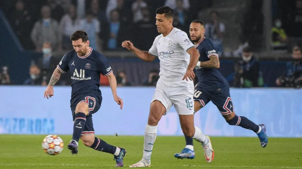 Messi và đồng đội PSG bị loại khỏi Champions League mùa này. Ảnh: GETTY.