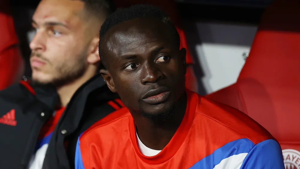 Nhà báo Nabil Djelitt chia sẻ Mane không phải chân sút ngồi ghế dự bị. Ảnh: GETTY. Nhà báo Nabil Djelitt chia sẻ Mane không phải chân sút ngồi ghế dự bị. Ảnh: GETTY.