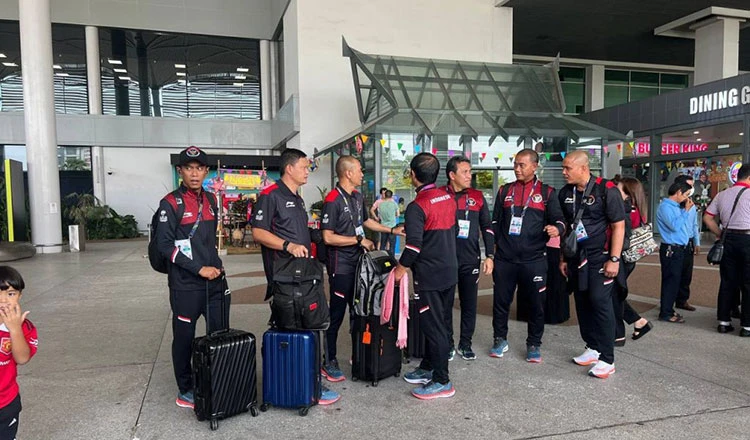 Các cầu thủ Indonesia quyết tâm giành huy chương vàng SEA Games sau 32 năm. Ảnh: ANH DUY.