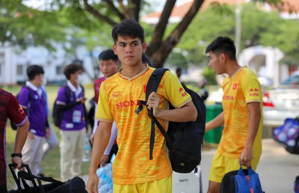 Khuất Văn Khang, tiền vệ của tuyển U-20 Việt Nam vừa tham dự vòng chung kết U-20 châu Á góp mặt trên tuyển U-22.