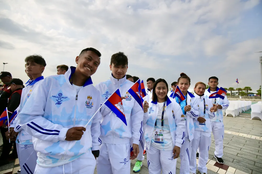 Đoàn thể thao Campuchia tham dự SEA Games đông nhất, với 1.203 thành viên. Ảnh: ANH PHƯƠNG.
