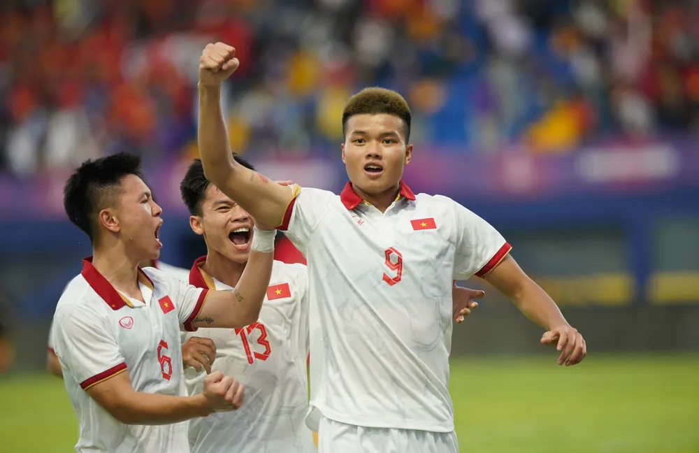 Văn Tùng ghi bàn thắng ở trận thứ hai liên tiếp tại SEA Games 32. Ảnh: ANH PHƯƠNG.