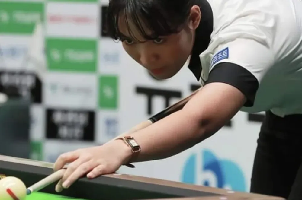 ... nhưng cô gái con của một gia đình nông dân đã khổ luyện để thành tài với những chiếc huy chương vàng danh giá thế giới và trở nên nổi tiếng ở Hàn Quốc lẫn Campuchia.