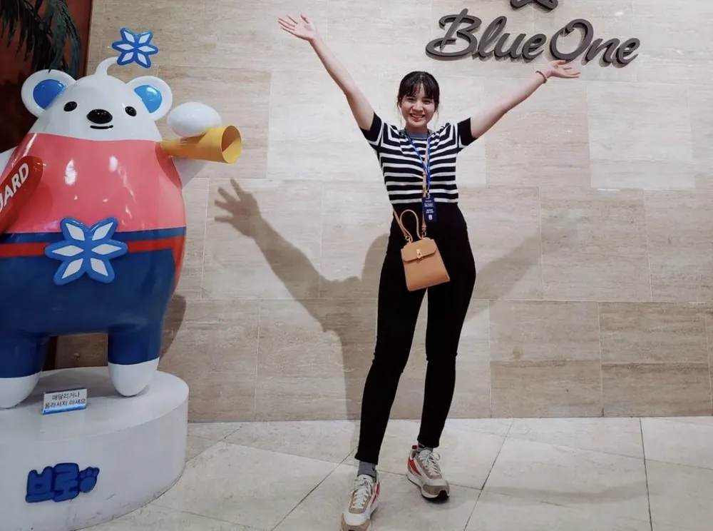 ... cùng sự nổi tiếng và một cuộc sống khác. Ảnh: CCT.