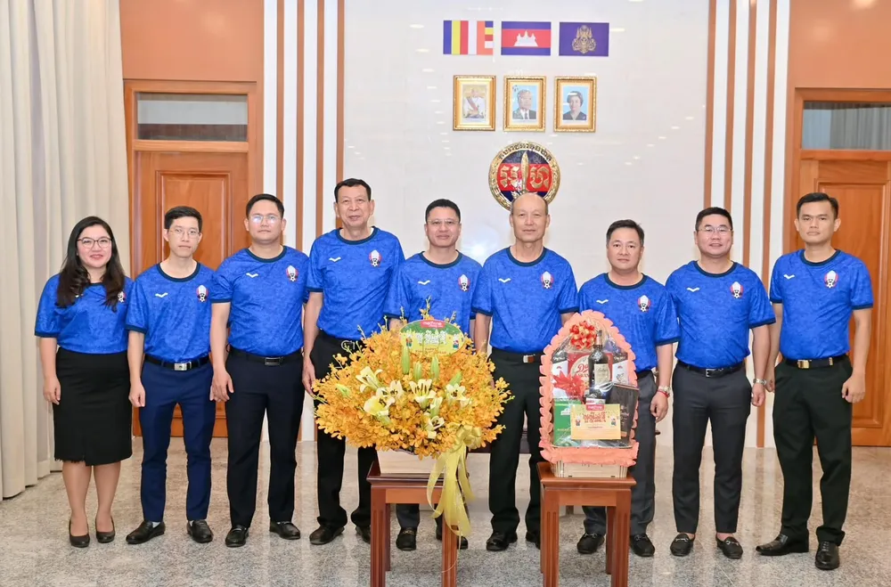 ... lẫn hỗ trợ nhiều cho thể thao của Vương quốc này. Ảnh: CCT.