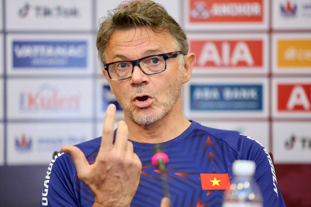 HLV Troussier tái khẳng định mục tiêu giành ngôi vô địch SEA Games lần thứ ba cho bóng đá Việt Nam. Ảnh: ANH PHƯƠNG.