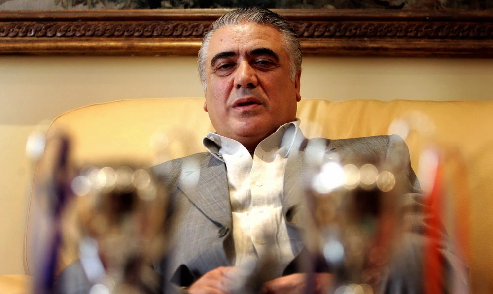 Cựu chủ tịch Real Madrid - ông Lorenzo Sanz bị cáo buộc dàn xếp tỉ số một trận đấu để thu về hàng trăm triệu USD. Ảnh: GETTY.