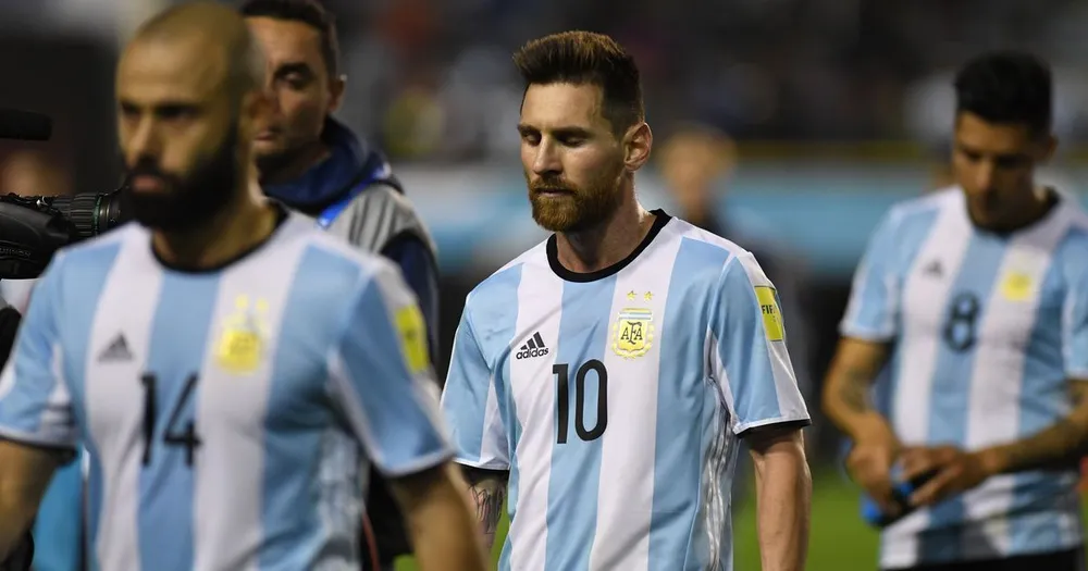 Messi góp mặt trong trận đấu chia tay của đồng đội Maxi Rodriguez. Ảnh: GETTY.