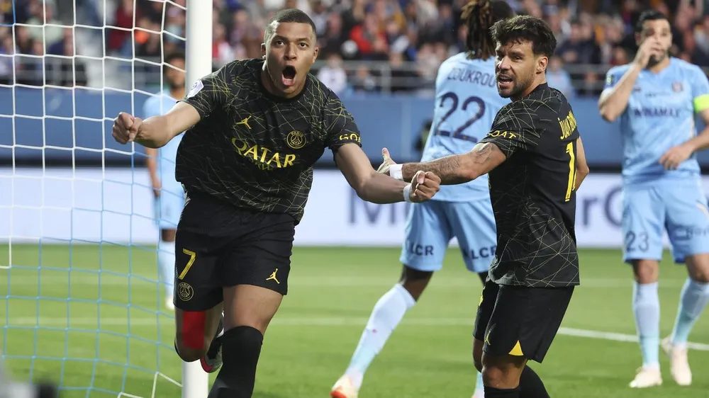 Real Madrid chờ đợi thêm một năm nữa để lấy Mbappe theo dạng chuyển nhượng tự do. Ảnh: GETTY.