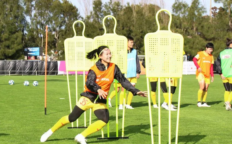 Tuyển nữ Việt Nam hăng say tập luyện ở New Zealand. Ảnh: VFF. Tuyển nữ Việt Nam hăng say tập luyện ở New Zealand. Ảnh: VFF.