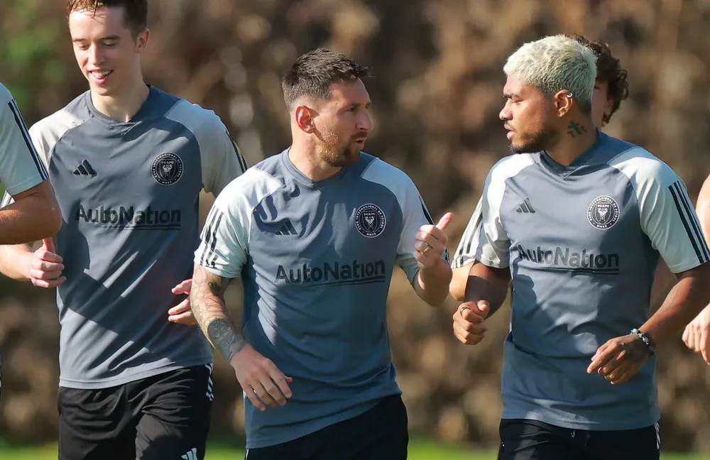 Messi vừa gia nhập CLB Inter Miami và tập buổi đầu tiên với đồng đội mới. Ảnh: GETTY.