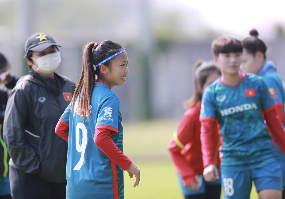 Tiền đạo Huỳnh Như nhắn nhủ các đồng đội không có gì phải sợ tuyển nữ Mỹ - đội bóng số 1 thế giới và hiện là đương kim vô địch World Cup. Ảnh: AN.