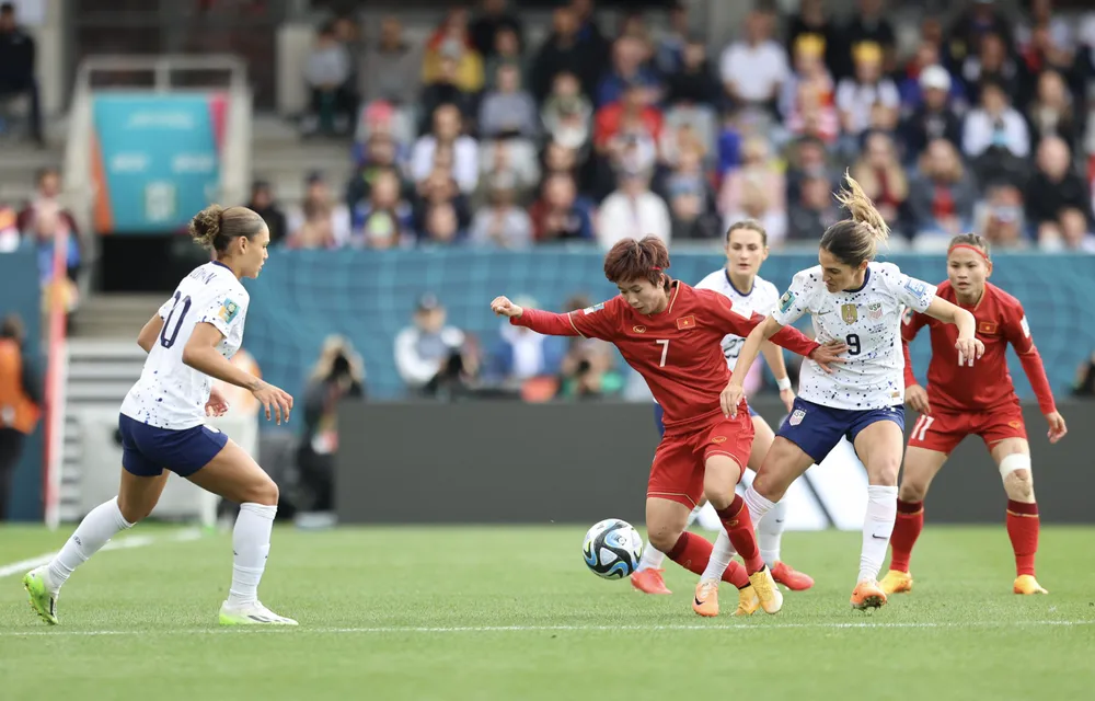 Tiền vệ kỳ cựu Tuyết Dung sẽ tiếp tục đá bên hành lang trái trong trận gặp Bồ Đào Nha. Ảnh: ANH ĐỒNG.