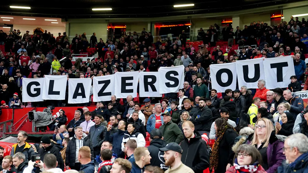 Đông đảo cổ động viên Manchester United không muốn sự hiện diện của nhà Glazer. Ảnh: GETTY.