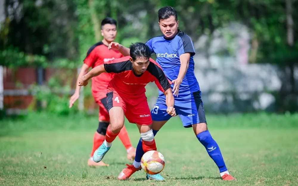 Sau những trận đấu kịch tính trong suốt hơn hai tháng qua, giải đã xác định 16 đội bóng mạnh nhất vào chơi vòng chung kết từ ngày 13-8. Ảnh: AN.