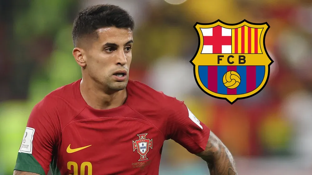 Joao Cancelo hài lòng với sự chọn lựa của mình ở Barca. Ảnh: GETTY.