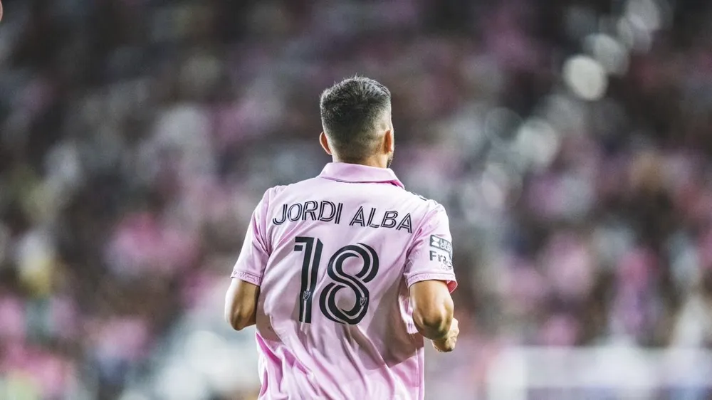 Ngôi sao Jordi Alba đã sớm rời sân trong trận Miami đại thắng Toronto FC 4-0. Ảnh: GETTY. Alba-miami.jpeg
