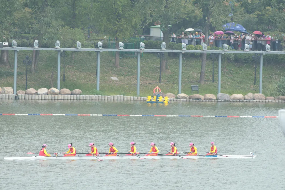 Nỗ lực của các nữ tuyển thủ Rowing trên đường đua... rowing-vie-2.jpg