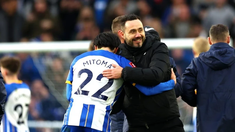 Tân HLV De Zerbi mang lại một nguồn sinh khí mới cho CLB Brighton. Ảnh: GETTY. de-brighton.png