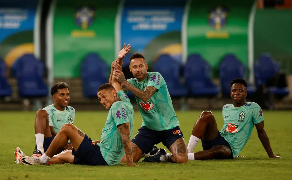 Các ngôi sao của tuyển Brazil dính vào vụ bê bối tiệc tùng ngay trước trận đấu. Ảnh: GETTY. neymar-brazil-1.png