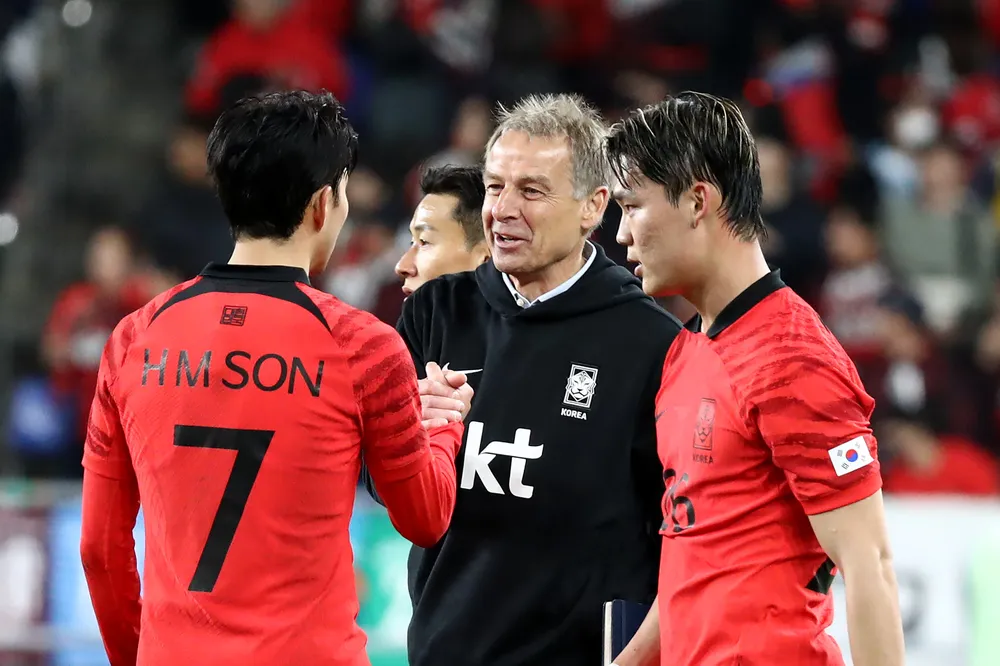 Thầy trò Klinsmann xem trận tiếp Việt Nam là một cơ hội để tập luyện tốt cho vòng loại World Cup 2026 và Asian Cup 2024. Ảnh: AN. klinsmann-korea-1.jpg