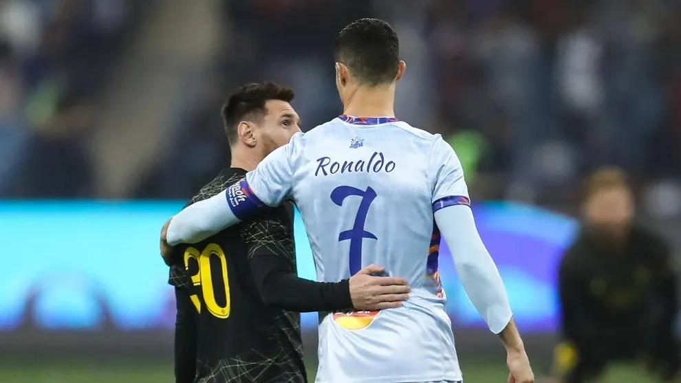 Messi và Ronaldo đã chia nhau 13 Quả bóng vàng. Ảnh: GETTY. messi-ronaldo.jpg