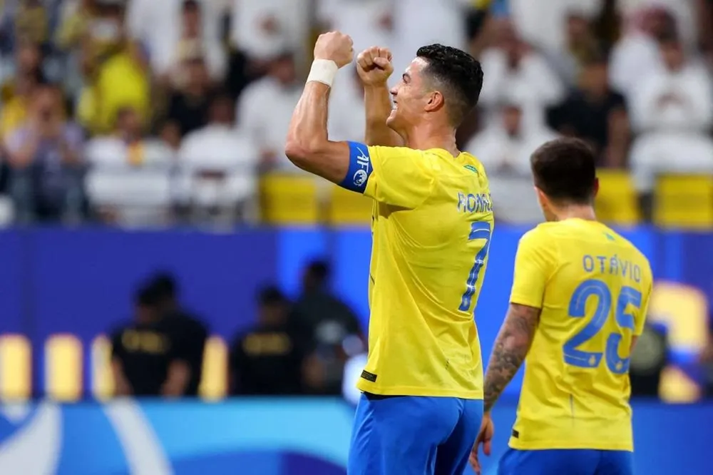 Ronaldo vừa lập cú đúp vào lưới Al Duhail SC để giúp Al Nassr tiếp tục dẫn đầu giải châu Á. Ảnh: GETTY. ronaldo-al-nassr.jpeg