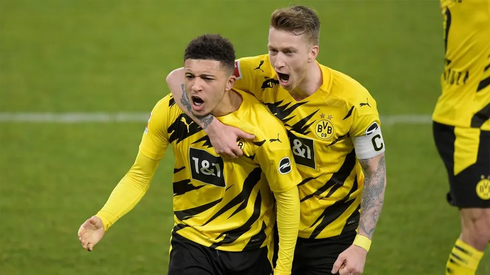 Đội bóng cũ Dortmund là điểm đến yêu thích của chân sút trẻ người Anh. Ảnh: GETTY. sancho-ten-hag-2.jpg