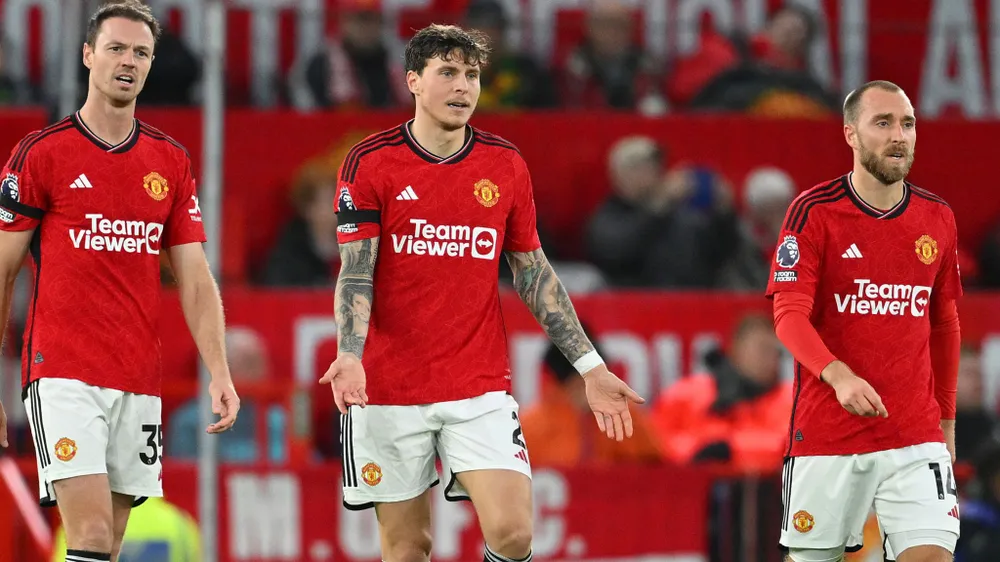 Man United đã thắng 5 và thua 5 trận ở đấu trường Premier League. Ảnh: GETTY. man-united-man-city.jpg