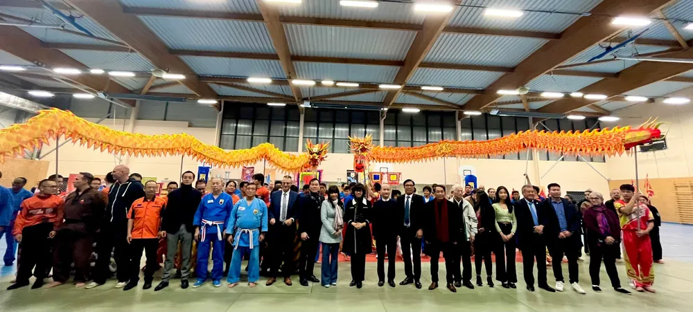 Đơn vị tổ chức và đoàn Lân Sư Rồng, Vovinam Việt Nam giao lưu tại Pháp. lan-su-rong-vn-1.png