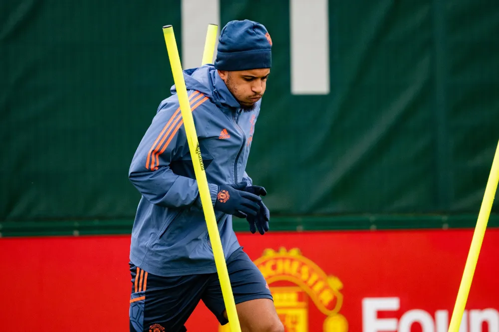 casemiro-theo-chan-ronaldo-va-sancho-khong-con-cua-o-lai-man-united (3).jpg